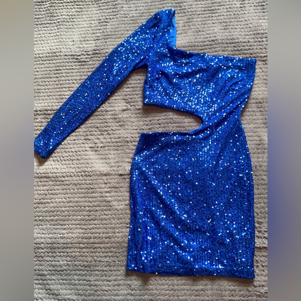 Medium Windsor blue, cut-out, one shoulder formal dress